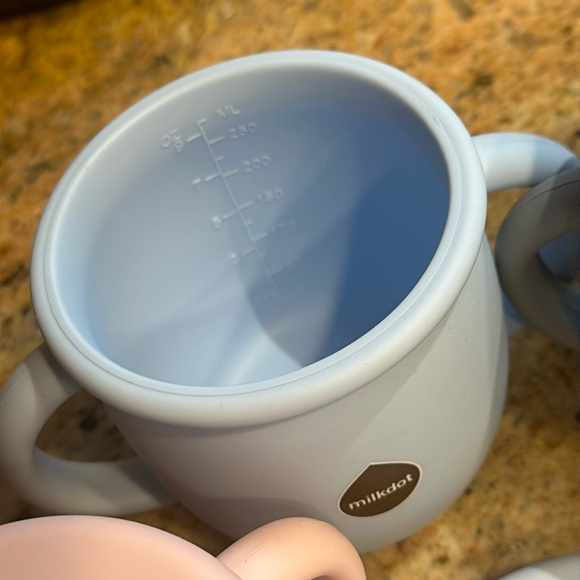 Milkdot • Trio of Silicone Sippy Cups for Baby • NEW! Unisex🦋 - Picture 6 of 9